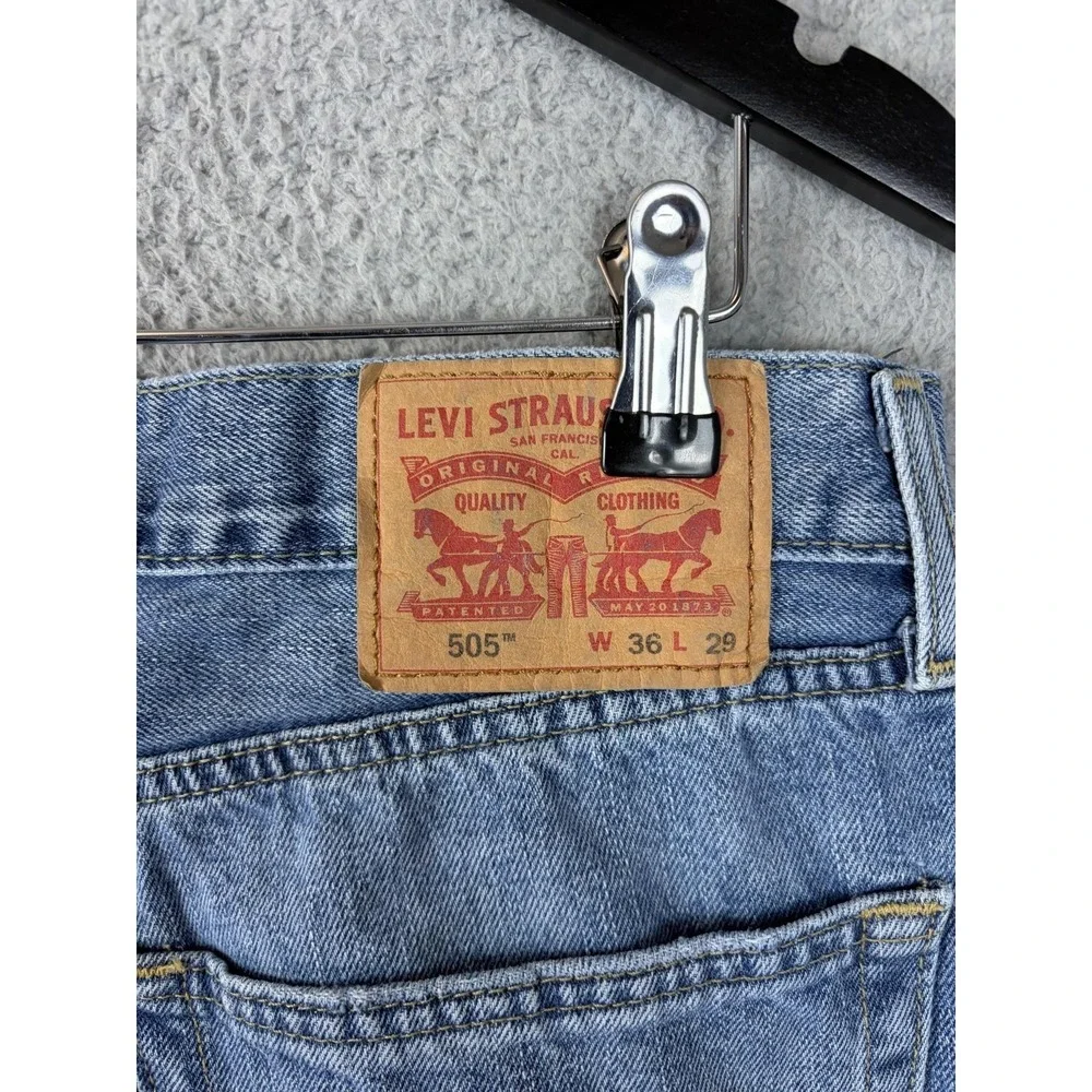 Levis 505 Jeans Mens 36x29 Blue Light Wash Regular Fit Straight Denim Pants Men